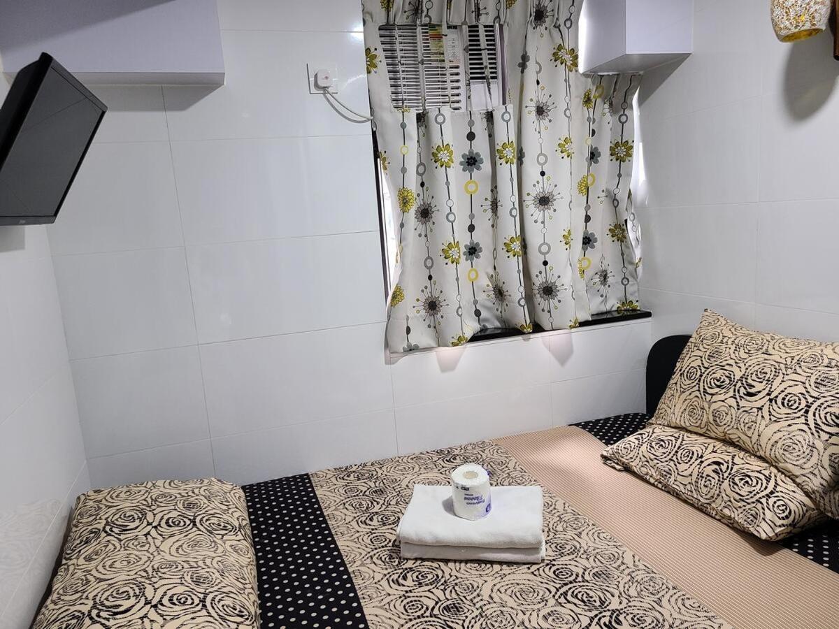 Hostel 16 Paris Guest House Block E Reception 10Th Floor Hong Kong Extérieur photo