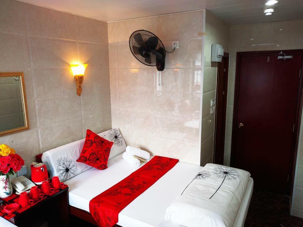 Hostel 16 Paris Guest House Block E Reception 10Th Floor Hong Kong Extérieur photo